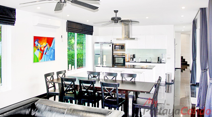 Phoenix Gold Country Huay Yai Pattaya House For Sale - HEPGC01