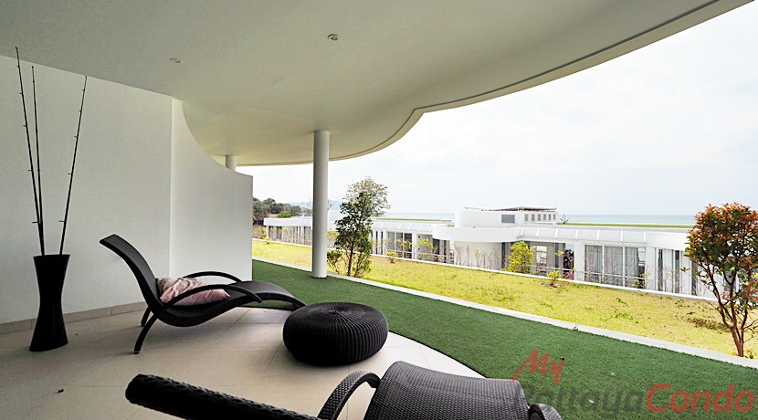 Pure Na-Jomtien Beachfront Condo Pattaya For Sale - PURE02