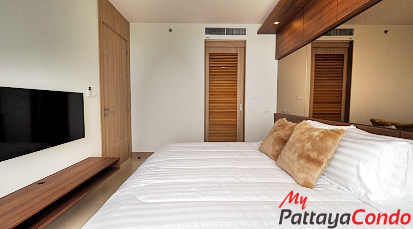 Riviera Wong Amat Condo For Sale - RW22