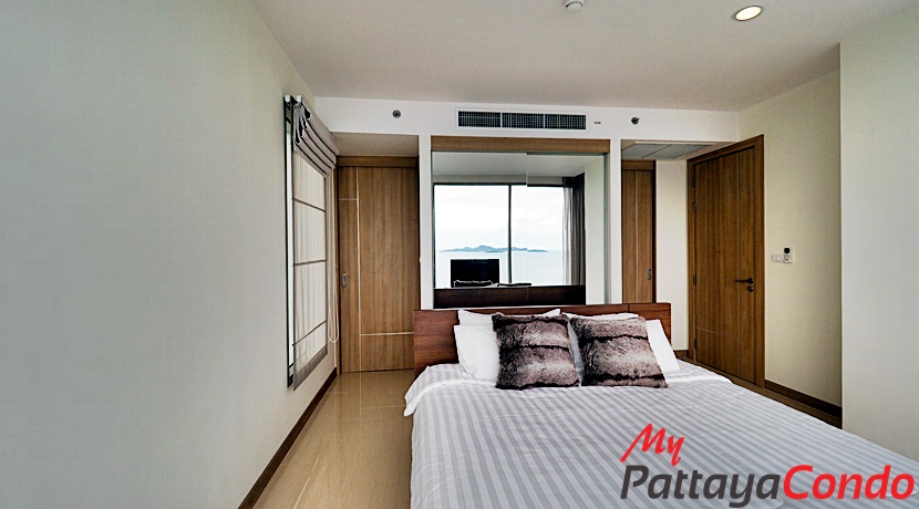 Riviera Wong Amat Condo For Sale - RW22