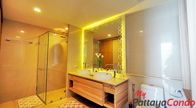 Riviera Wong Amat Condo For Sale - RW22