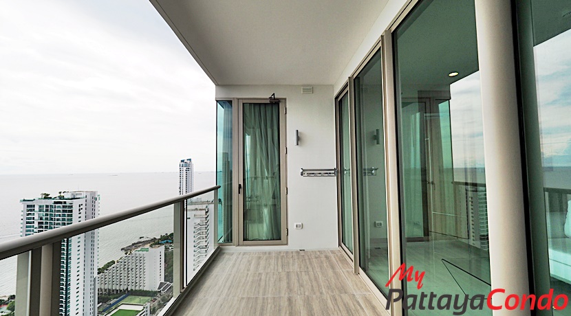 Riviera Wong Amat Condo For Sale - RW22
