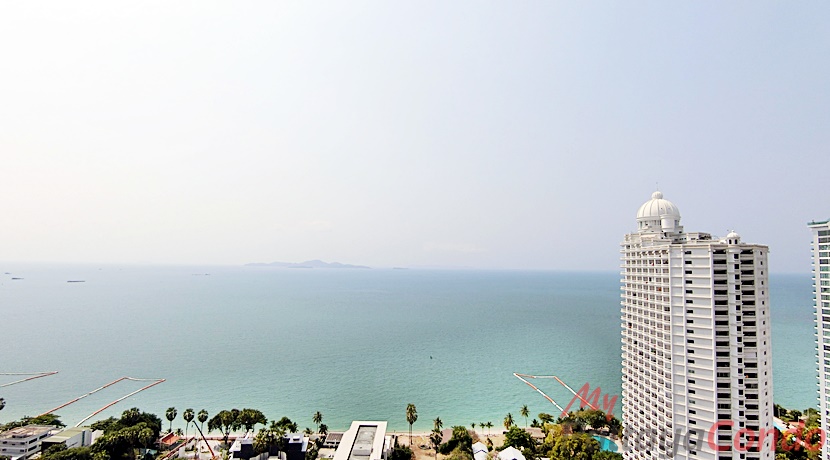 Riviera Wong Amat Condo For Sale - RW10