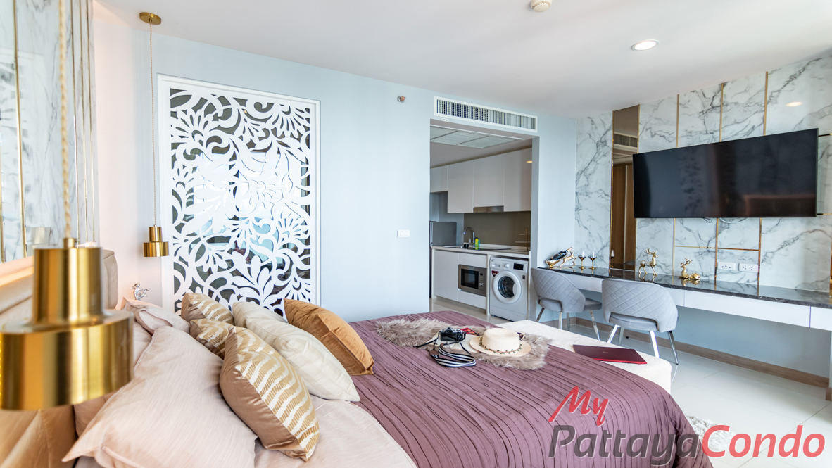 Riviera Wong Amat Condo For Sale - RW55