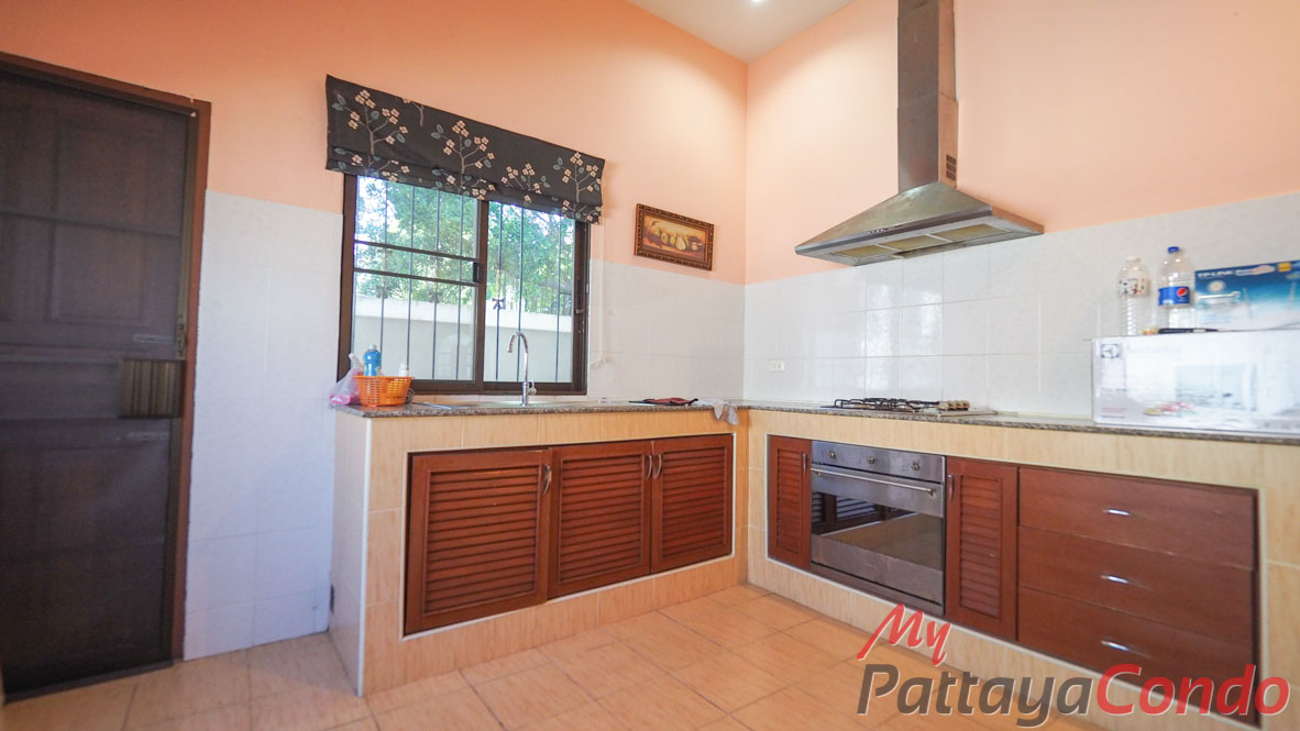 SP Village 4 East Pattaya House For Sale - HESP4V01
