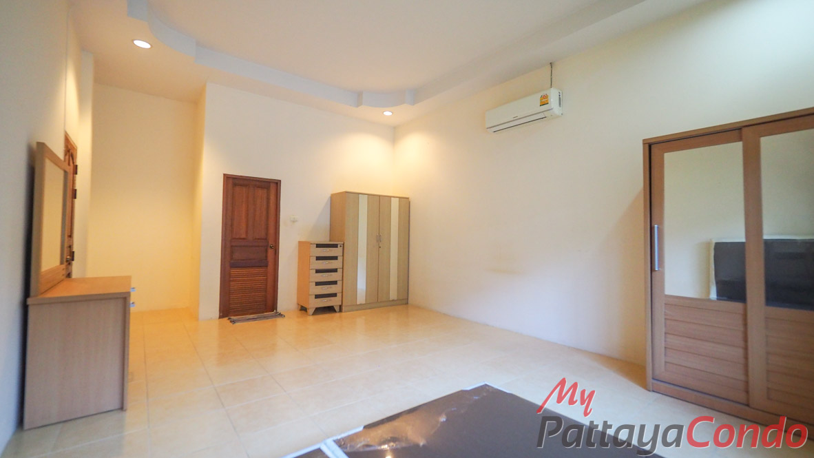 SP Village 4 East Pattaya House For Sale - HESP4V01