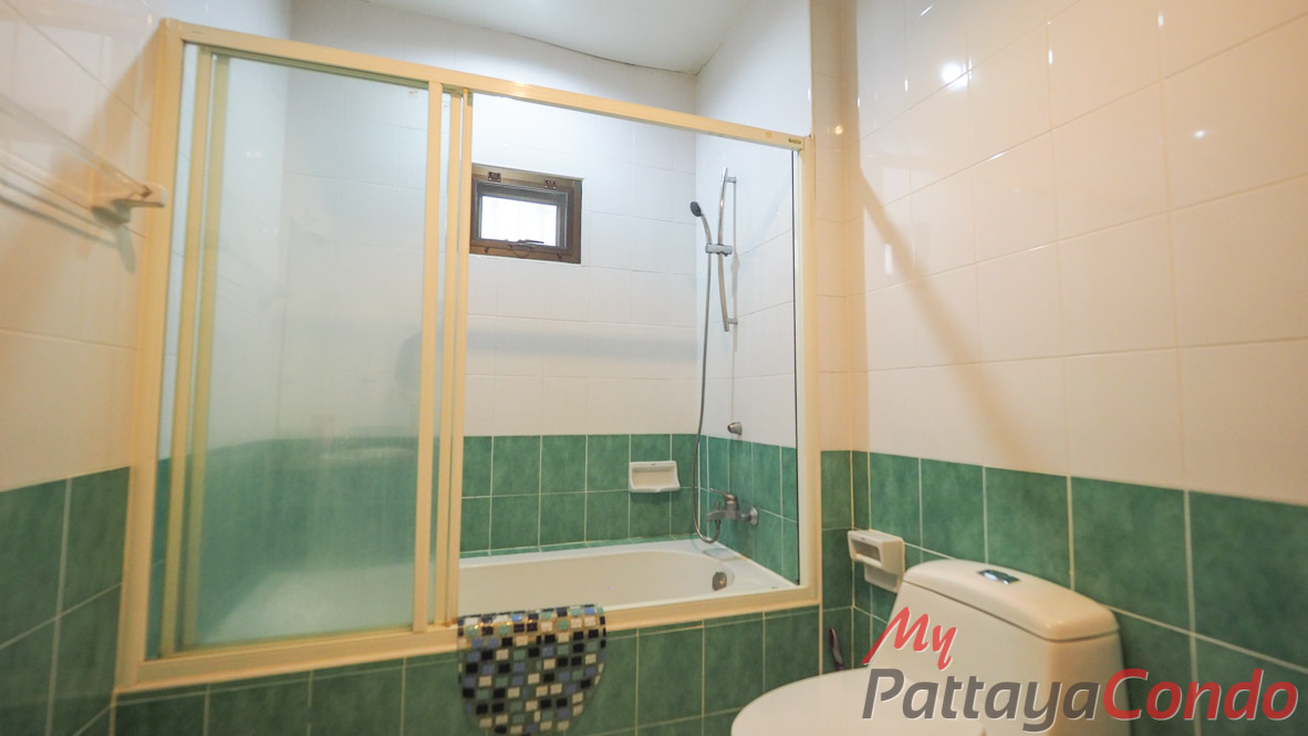 SP Village 4 East Pattaya House For Sale - HESP4V01