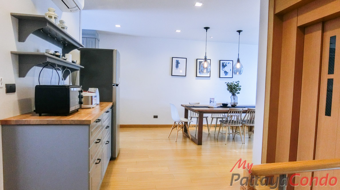 Sandbox Beachfront Villa East Pattaya Townhouse For Sale - HESB01