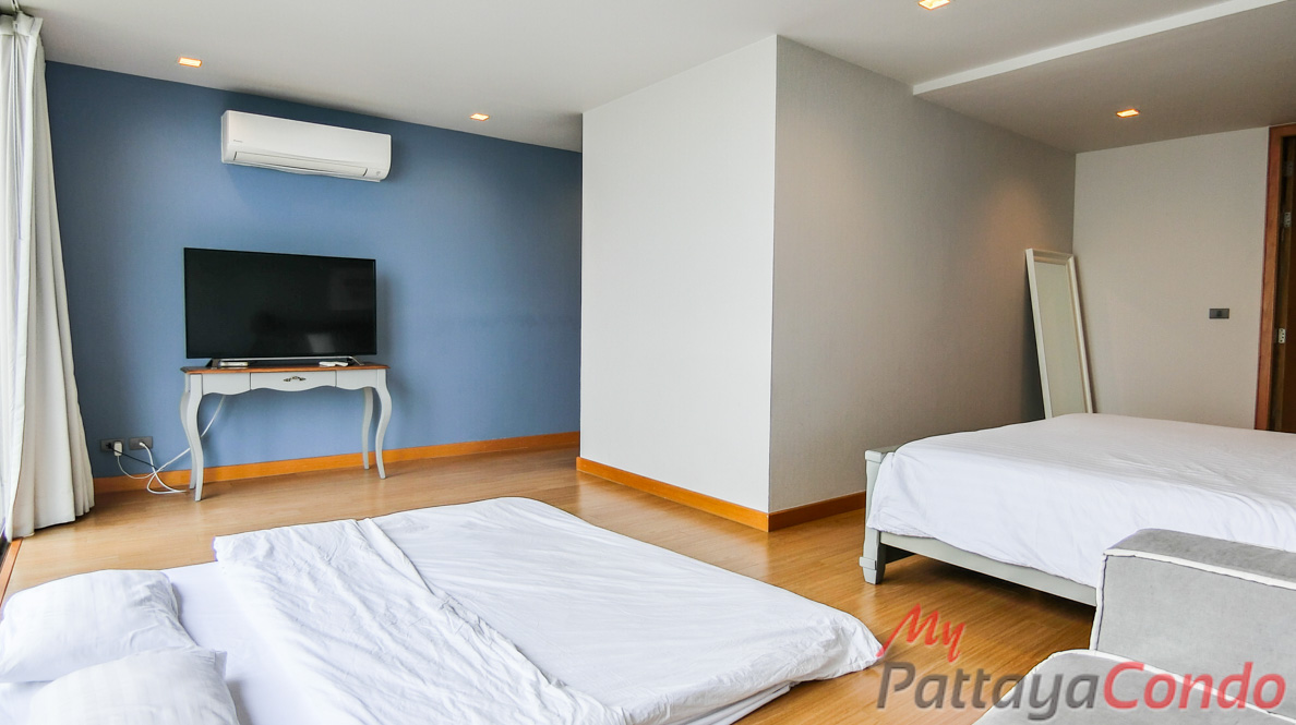 Sandbox Beachfront Villa East Pattaya Townhouse For Sale - HESB01