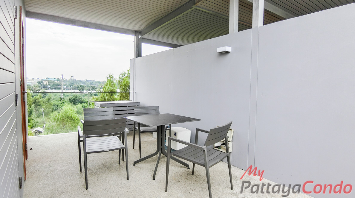 Sandbox Beachfront Villa East Pattaya Townhouse For Sale - HESB01