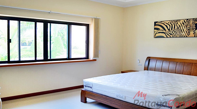Santa Maria East Pattaya Pool Villa For Sale - HESM02