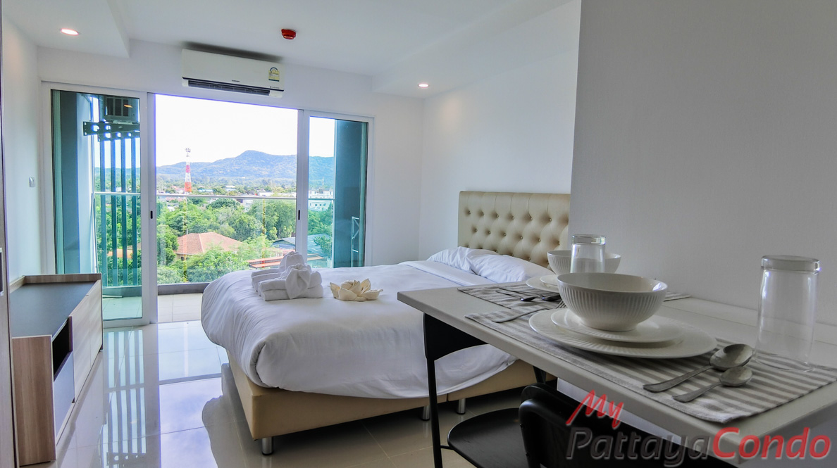 Sea Saran Condominium
