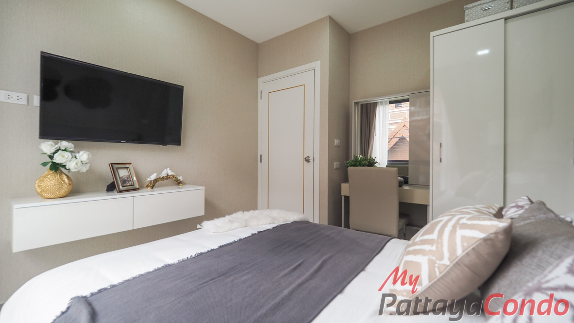 Siam Oriental Star Pattaya Condo For Sale - SOSP02