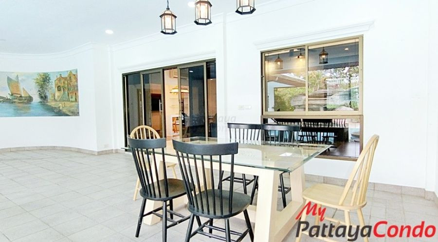 Swiss Paradise Village East Pattaya House For Sale - HESW01-7