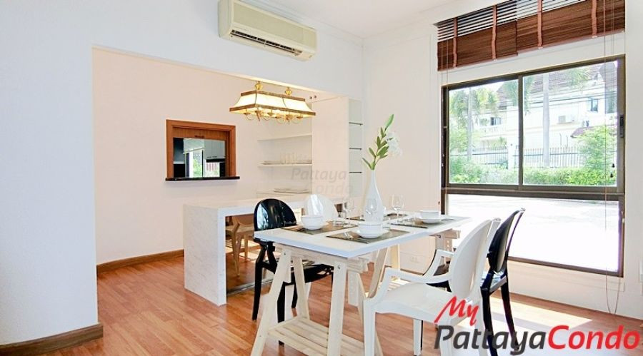 Swiss Paradise Village East Pattaya House For Sale - HESW01