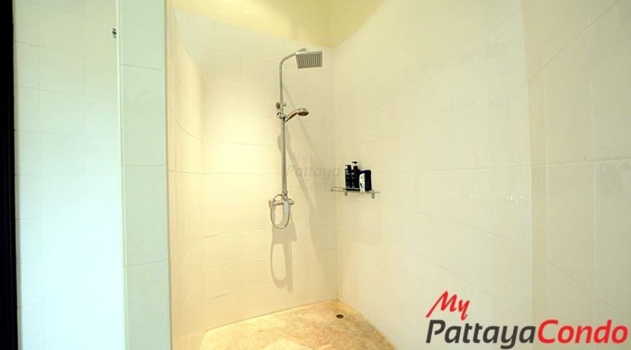 Thaily Wood Village East Pattaya Pool Villa For Sale - HETW01-15
