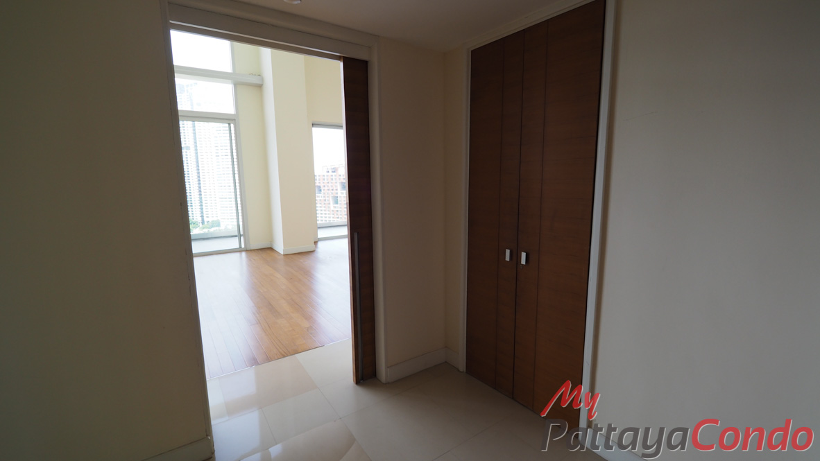The Cove Pattaya Condo For Sale - COVE02