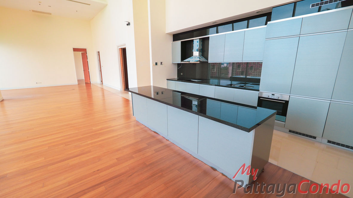 The Cove Pattaya Condo For Sale - COVE02
