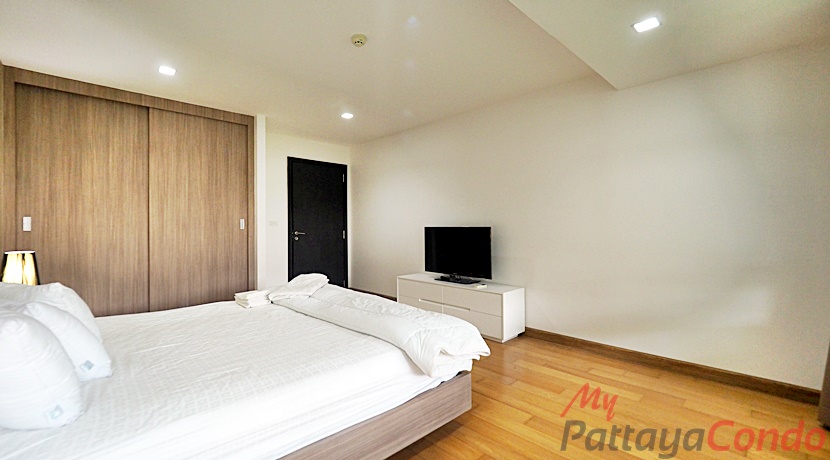 Elegance Cosy Beach Condo For Sale - ELEGA05
