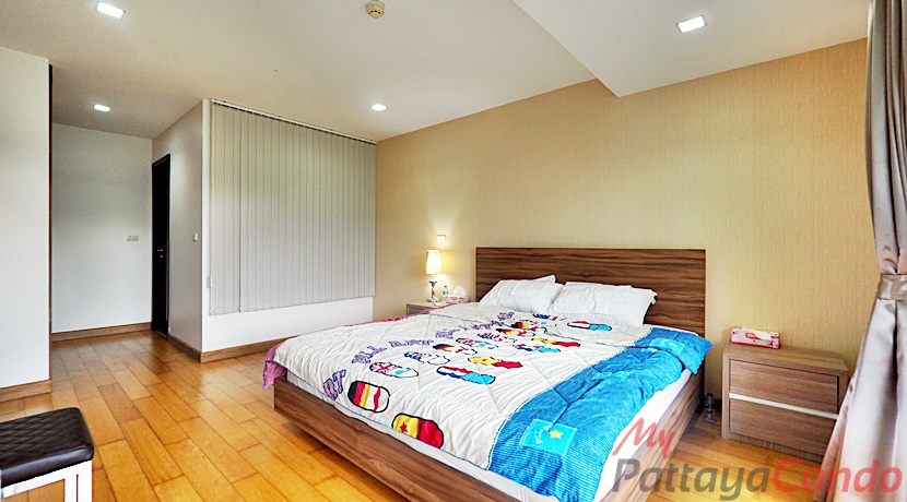 Elegance Cosy Beach Condo For Sale - ELEGA05