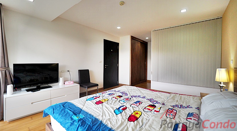 Elegance Cosy Beach Condo For Sale - ELEGA05