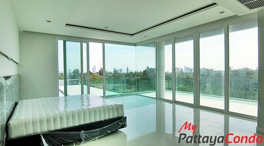 The Grand Paradise Villa East Pattaya Pool Villa For Sale - HEGPV01