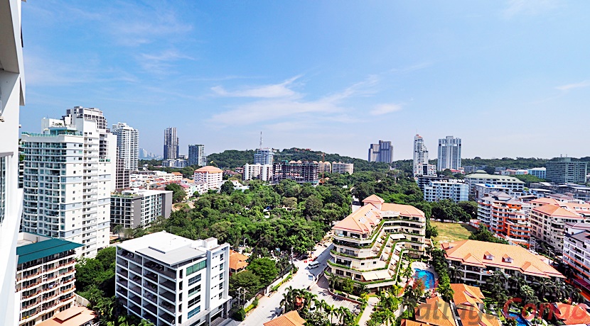 The Peak Towers Pattaya Condo For Sale - PEAKT45