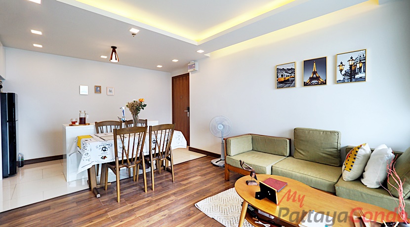 The Peak Towers Pattaya Condo For Sale - PEAKT40