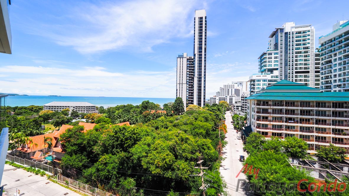 The Peak Towers Pattaya Condo For Sale - PEAKT50-14