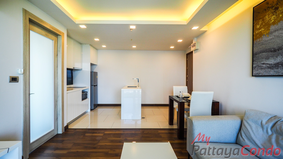 The Peak Towers Pattaya Condo For Sale - PEAKT50-5