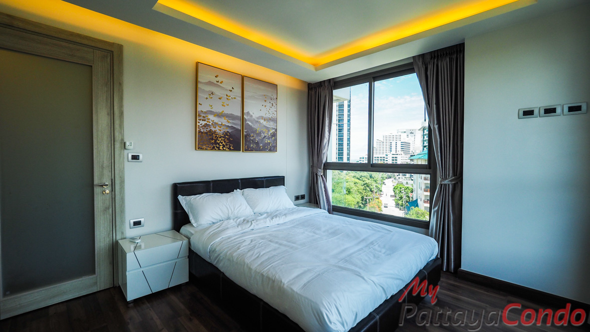The Peak Towers Pattaya Condo For Sale - PEAKT50