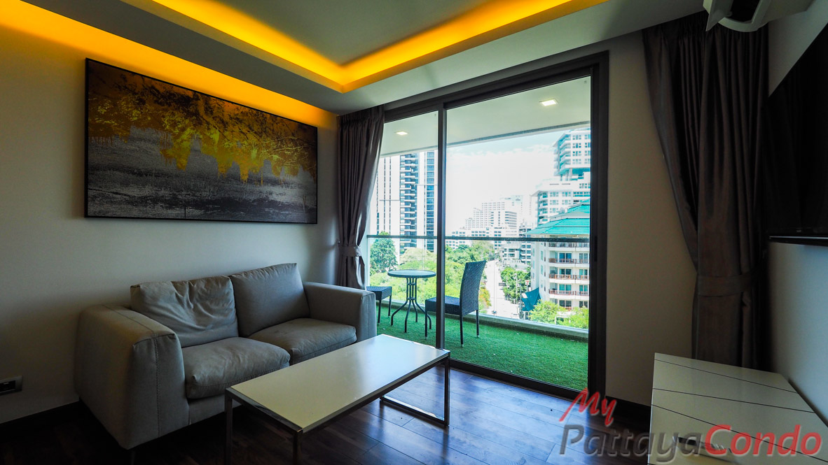 The Peak Towers Pattaya Condo For Sale - PEAKT51