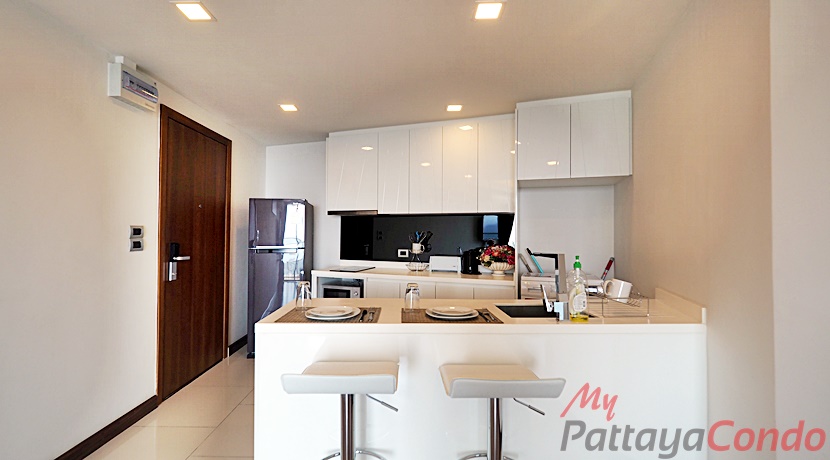 The Peak Towers Pattaya Condo For Sale - PEAKT49-3