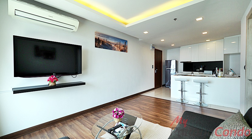 The Peak Towers Pattaya Condo For Sale - PEAKT49