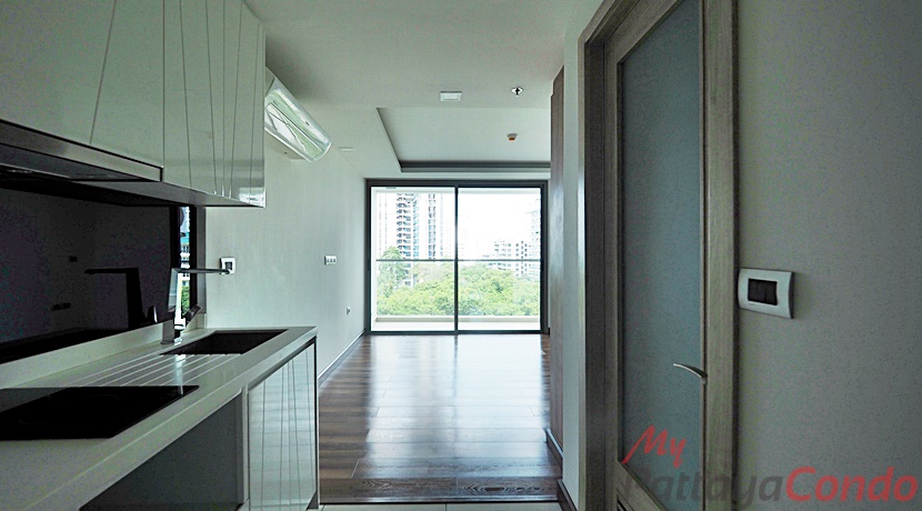 The Peak Towers Pattaya Condo For Sale - PEAKT42
