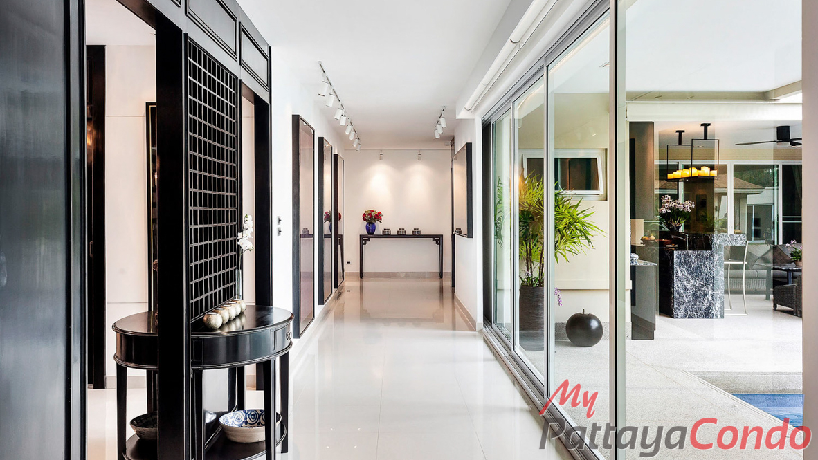 The Vineyard Phase 3 East Pattaya Pool Villa For Sale - HEVY303