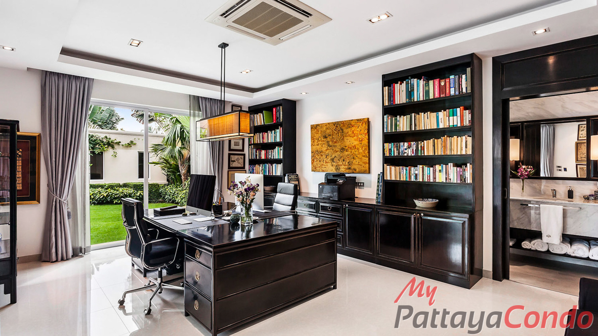 The Vineyard Phase 3 East Pattaya Pool Villa For Sale - HEVY303