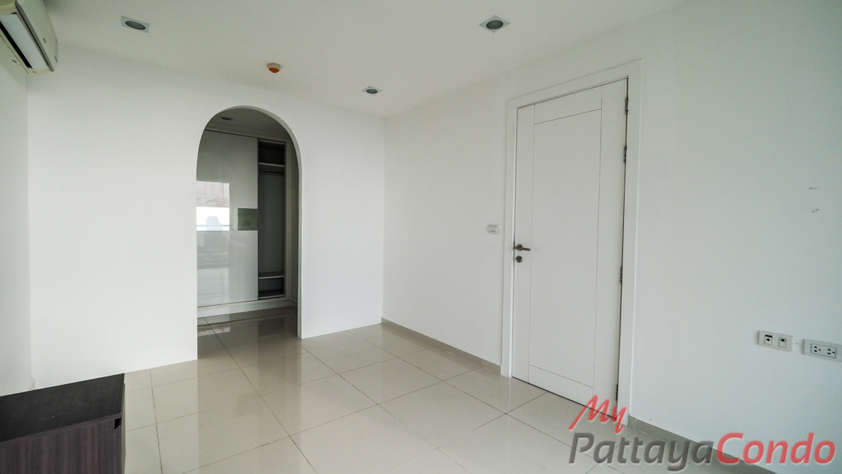 The Vision Pratumnak For Sale - VIS17