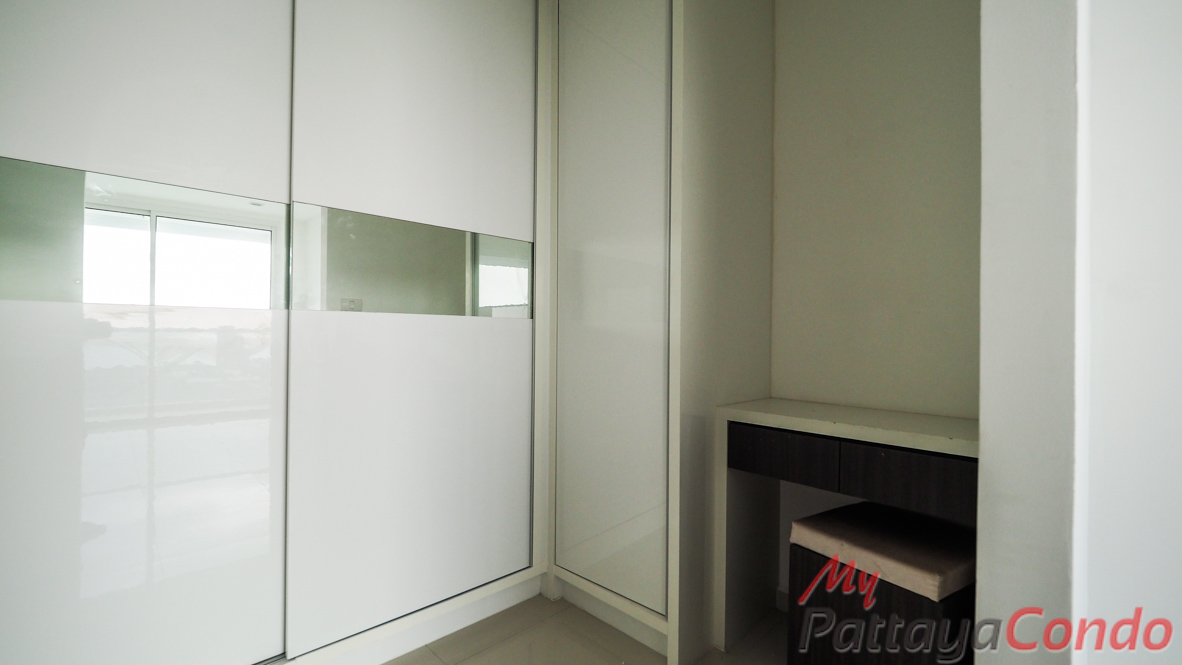 The Vision Pratumnak For Sale - VIS17