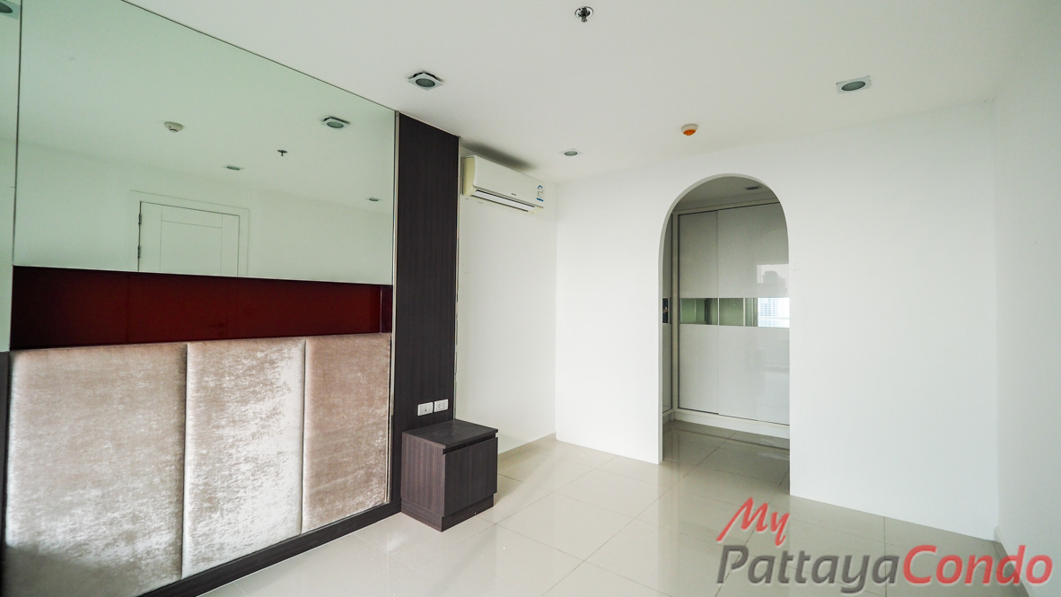 The Vision Pratumnak For Sale - VIS17