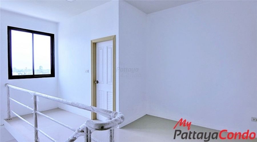 Private Townhouse Huay Yai Pattaya For Sale - HE0008