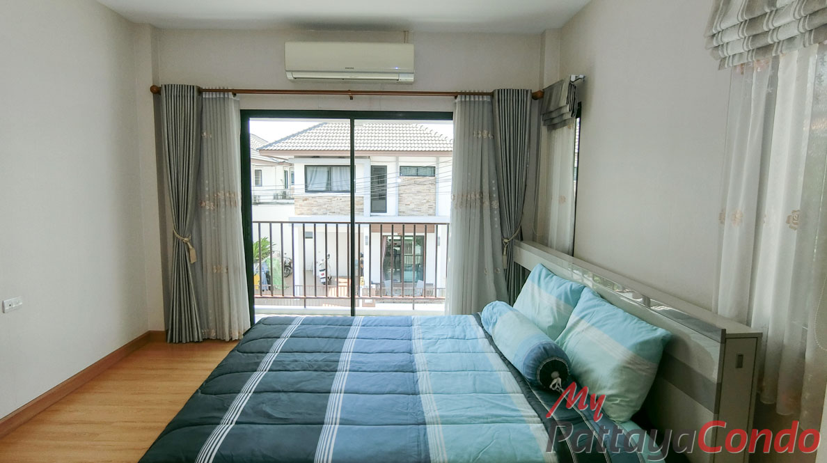 Uraiwan Park View East Pattaya House For Sale - HEURW01