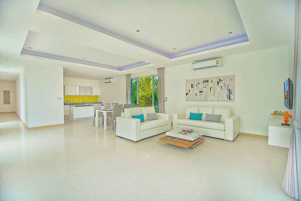 The Vineyard Phase 3 East Pattaya Pool Villa For Sale - HEVY302
