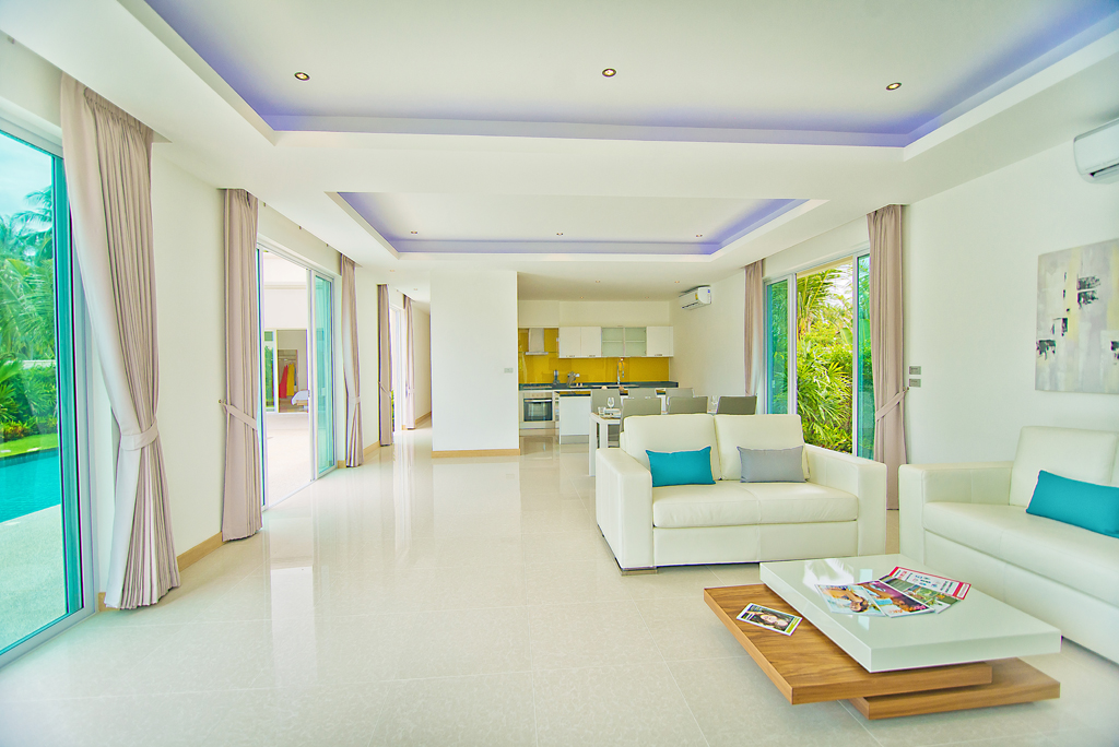 The Vineyard Phase 3 East Pattaya Pool Villa For Sale - HEVY302