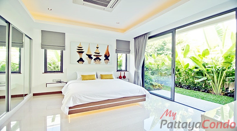 The Vineyard Phase 3 East Pattaya Pool Villa For Sale - HEVY301-15
