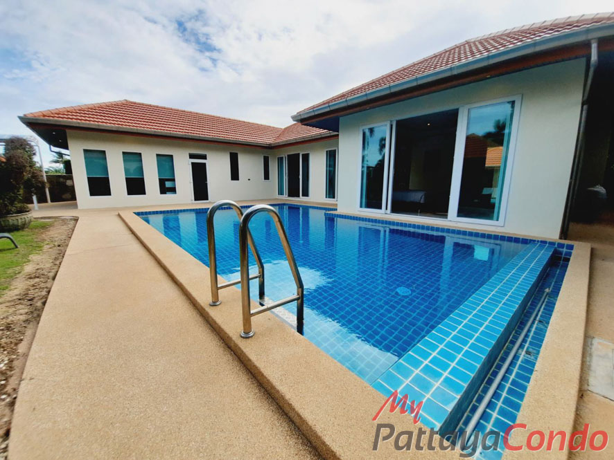 Whispering Palms Pattaya Pool Villas For Sale - HEWPR02-1