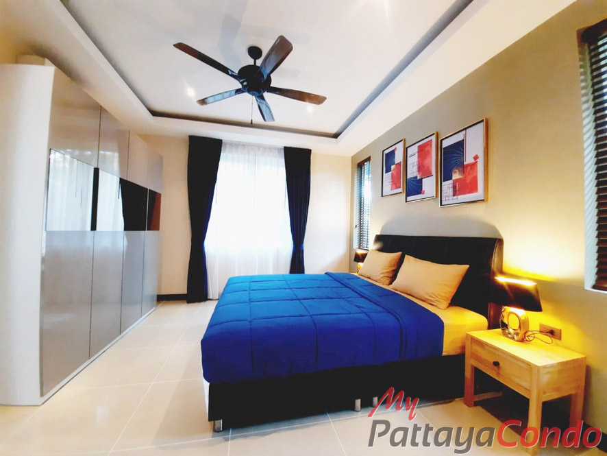 Whispering Palms Pattaya Pool Villas For Sale - HEWPR02