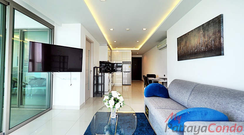 AD Hyatt Condominium