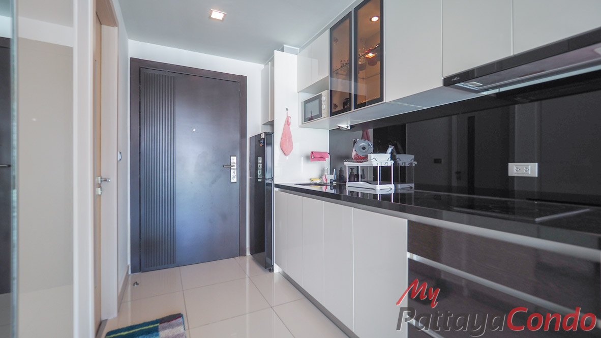 Wong Amat Tower Pattaya Condo For Sale - WT35-1