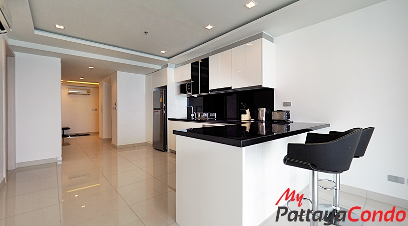 AD Hyatt Condominium